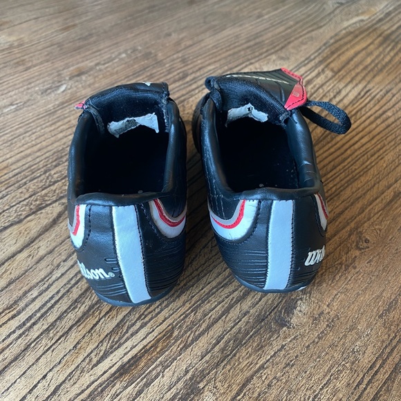 Wilson Kids Cleats - Picture 6 of 8